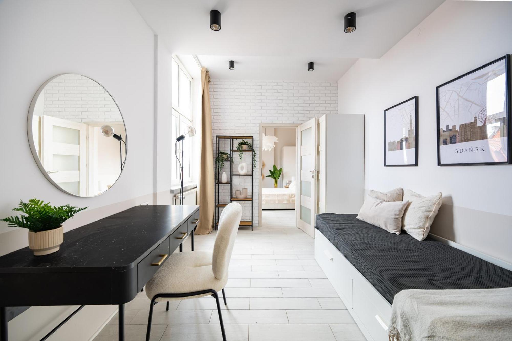 Stunning Apartment With Balcony Gdansk Bagian luar foto